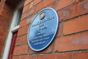 The Frankie Howerd memorial plaque. (Photo by Dani Barge)